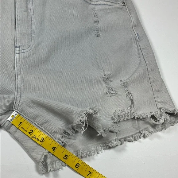 Risen Jeans Distressed Light Blue Denim Cutoff Shorts Sz 1XL - Picture 6 of 11